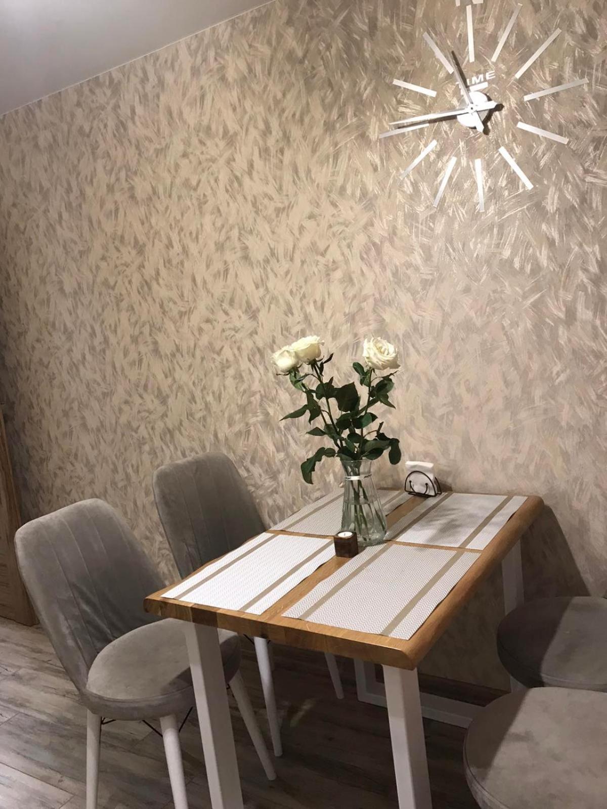 Dream Town Apartaments Біля Залізничного Вокзалу Луцьк Номер фото